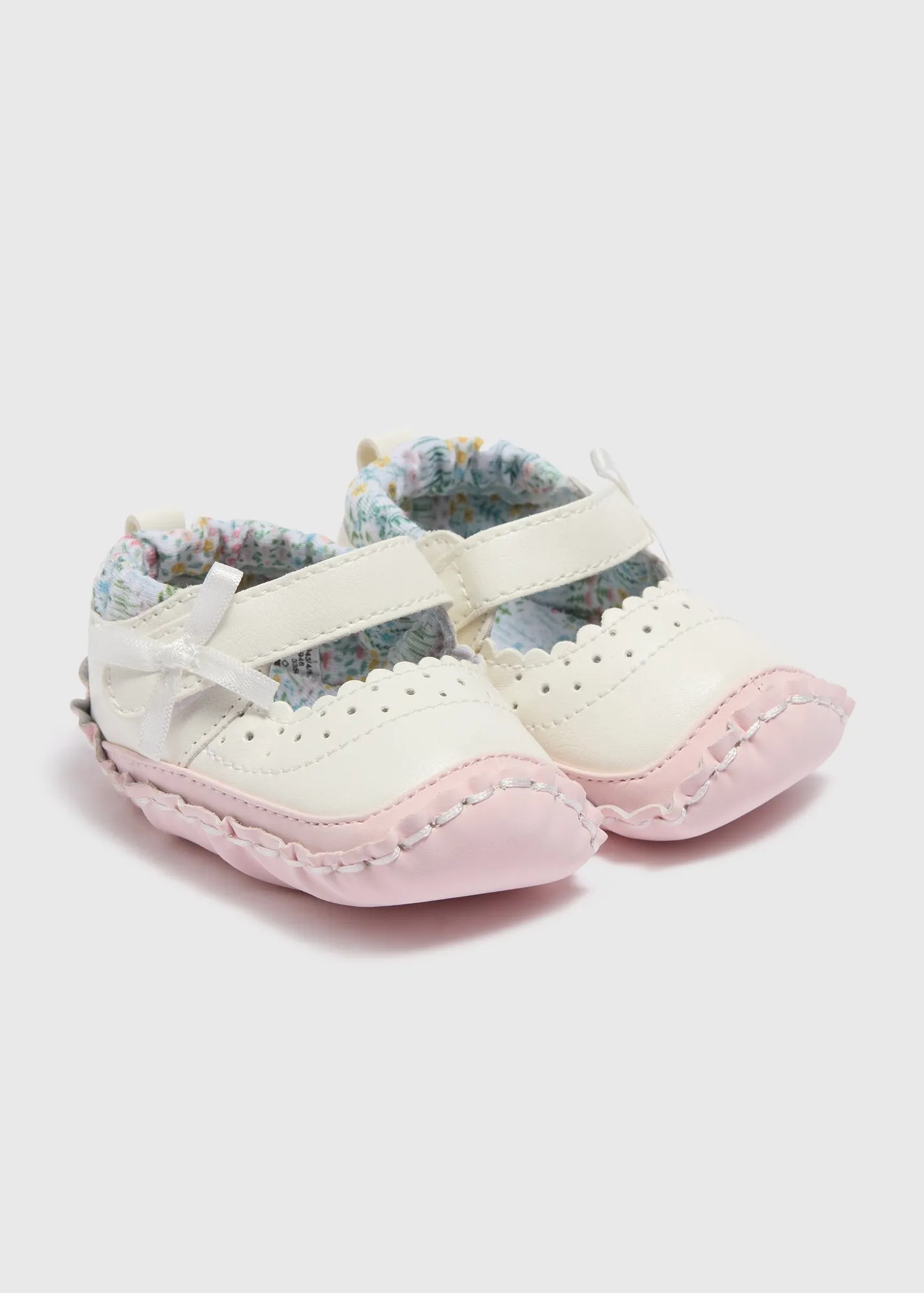 Baby White Mary Jane Soft Sole Shoes (Newborn-18mths)  C303946