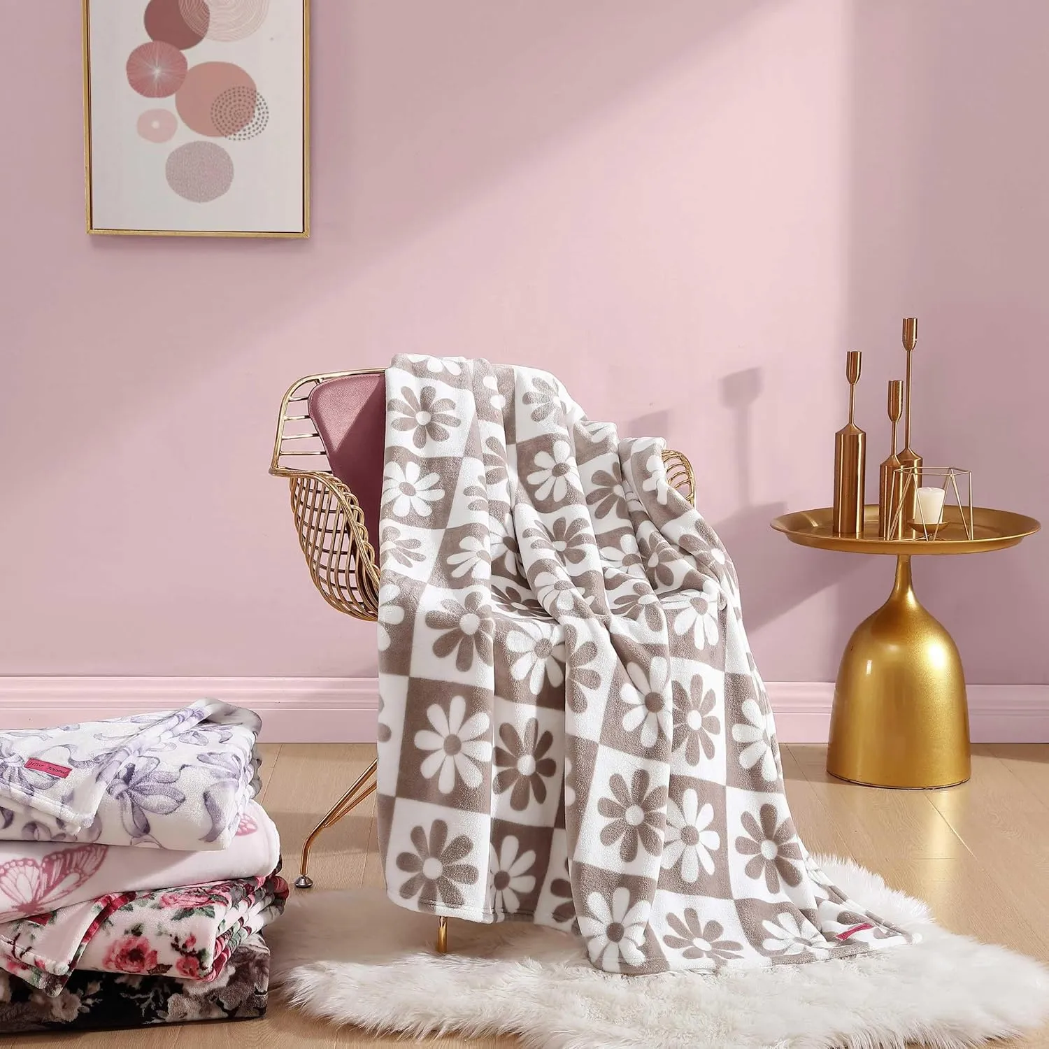 Betsey Johnson - Twin Blanket, Ultra-Soft Plush Bedding, Oversized Soft Blanket, Dorm Essentials (Ballet Bows Purple)