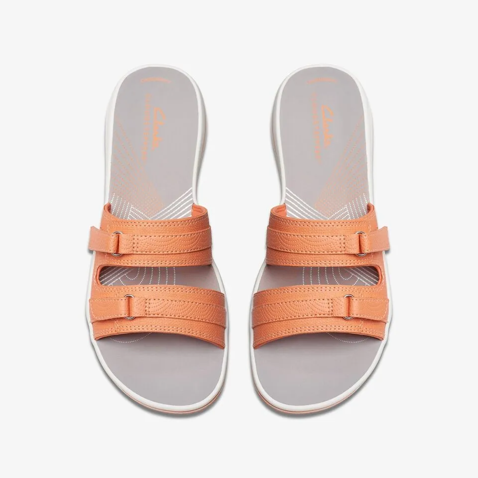 Clarks Women's Breeze Piper H Tangerine/Pop | Navy