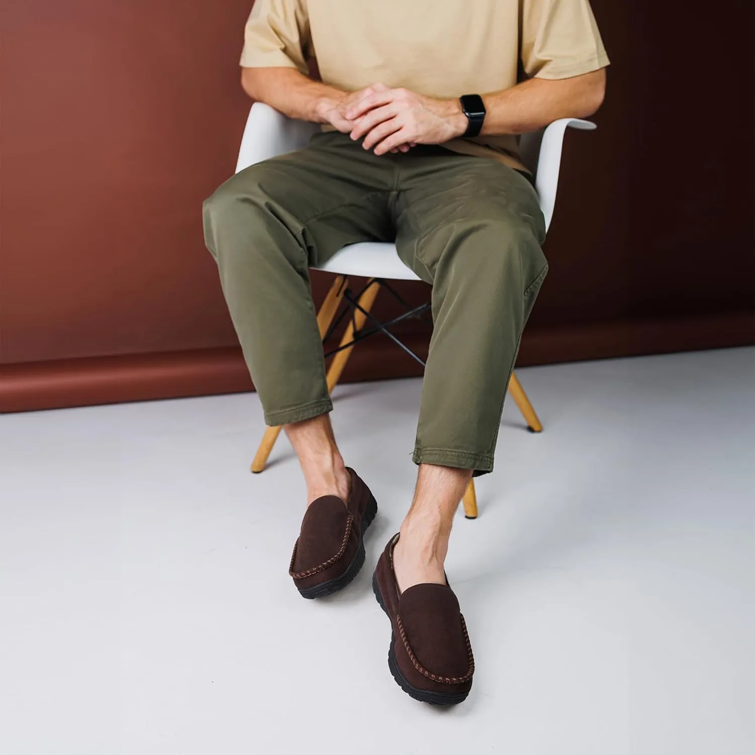 Festooning Men's Comfortable Bedroom Moccasin Slippers - Indoor/Outdoor