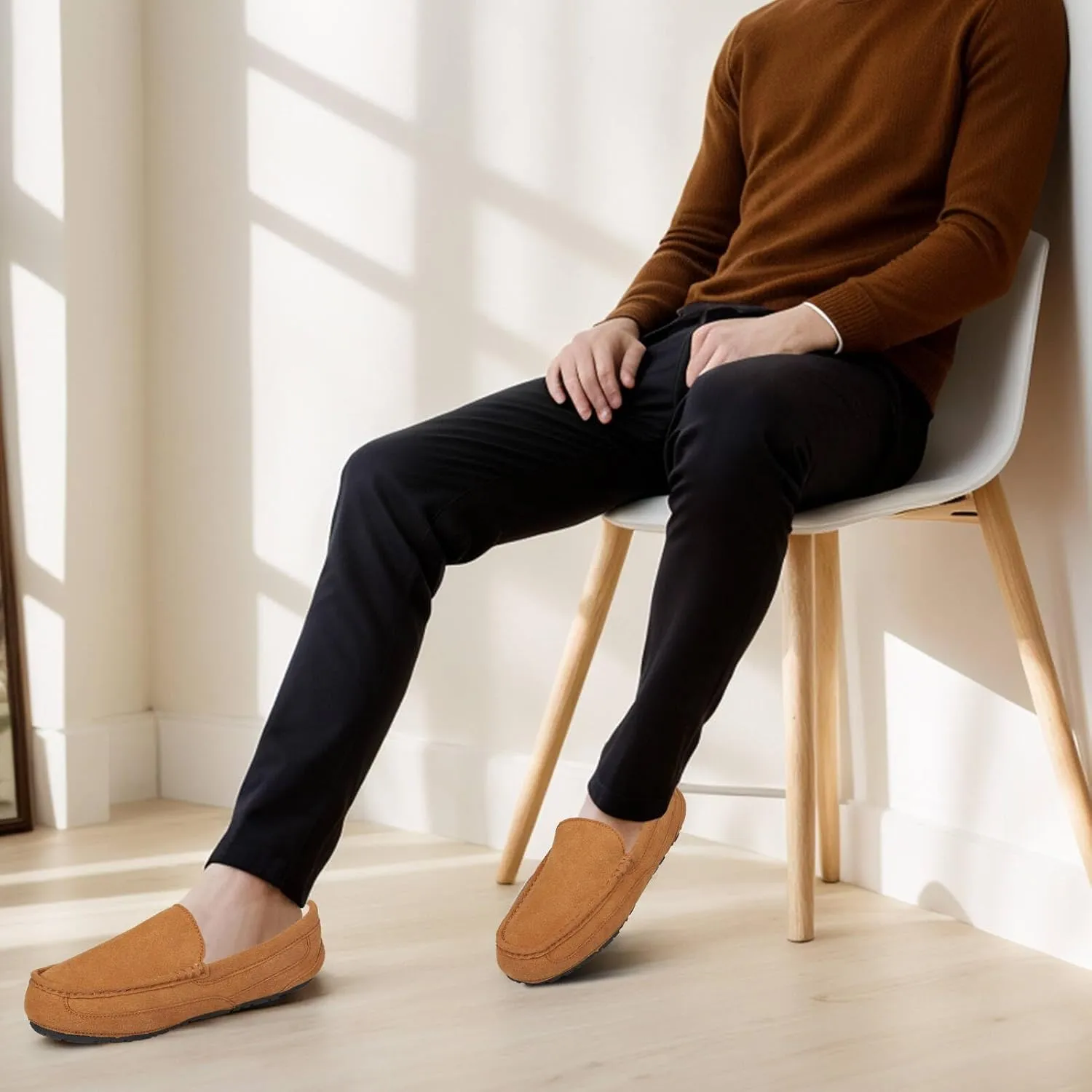 Mens Moccasin Slippers House Slippers for Men Slip-On Mens Loafers Breathable Suede Cozy Fur Lined Loafers for Men for Indoor & Outdoor