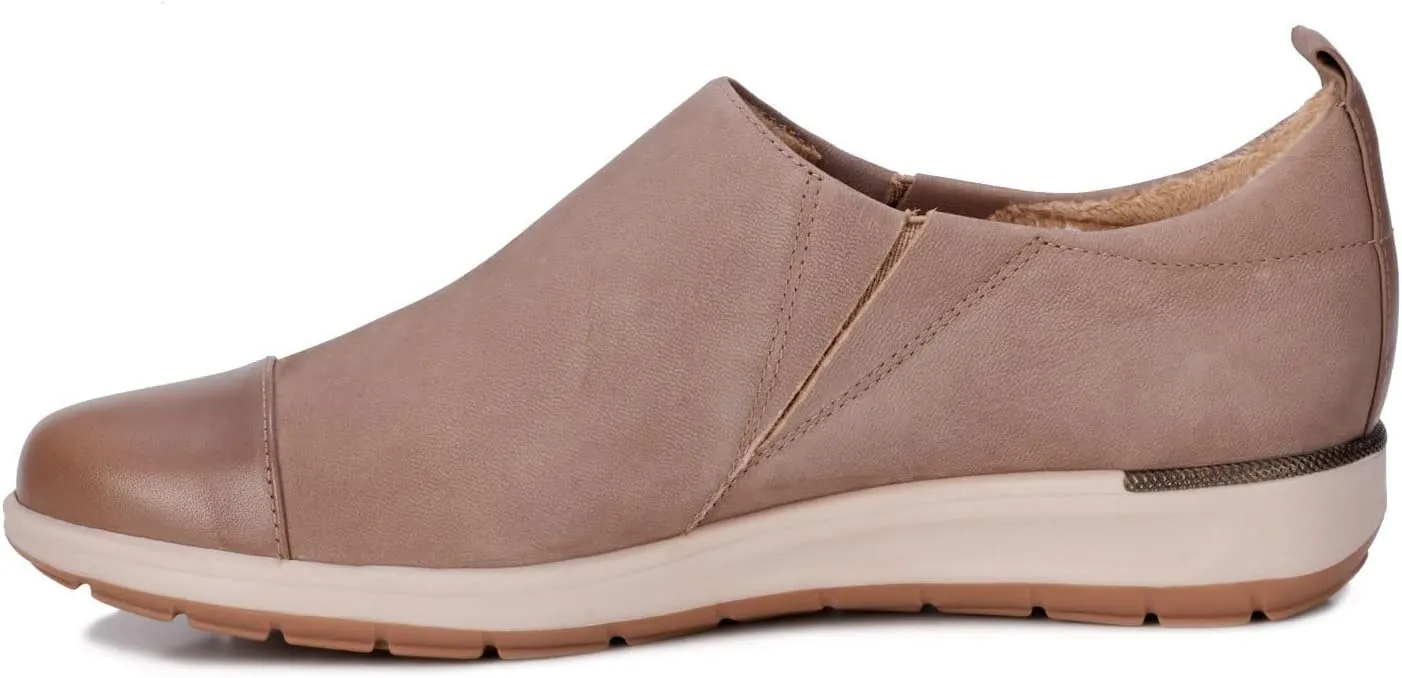 Ros Hommerson Women's Ozzie Slip-On Loafer with Twin Gore