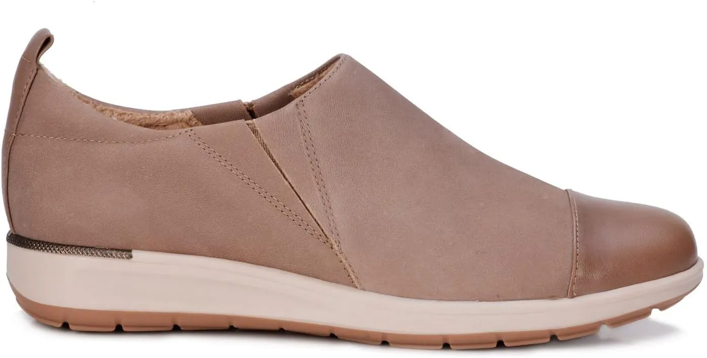 Ros Hommerson Women's Ozzie Slip-On Loafer with Twin Gore