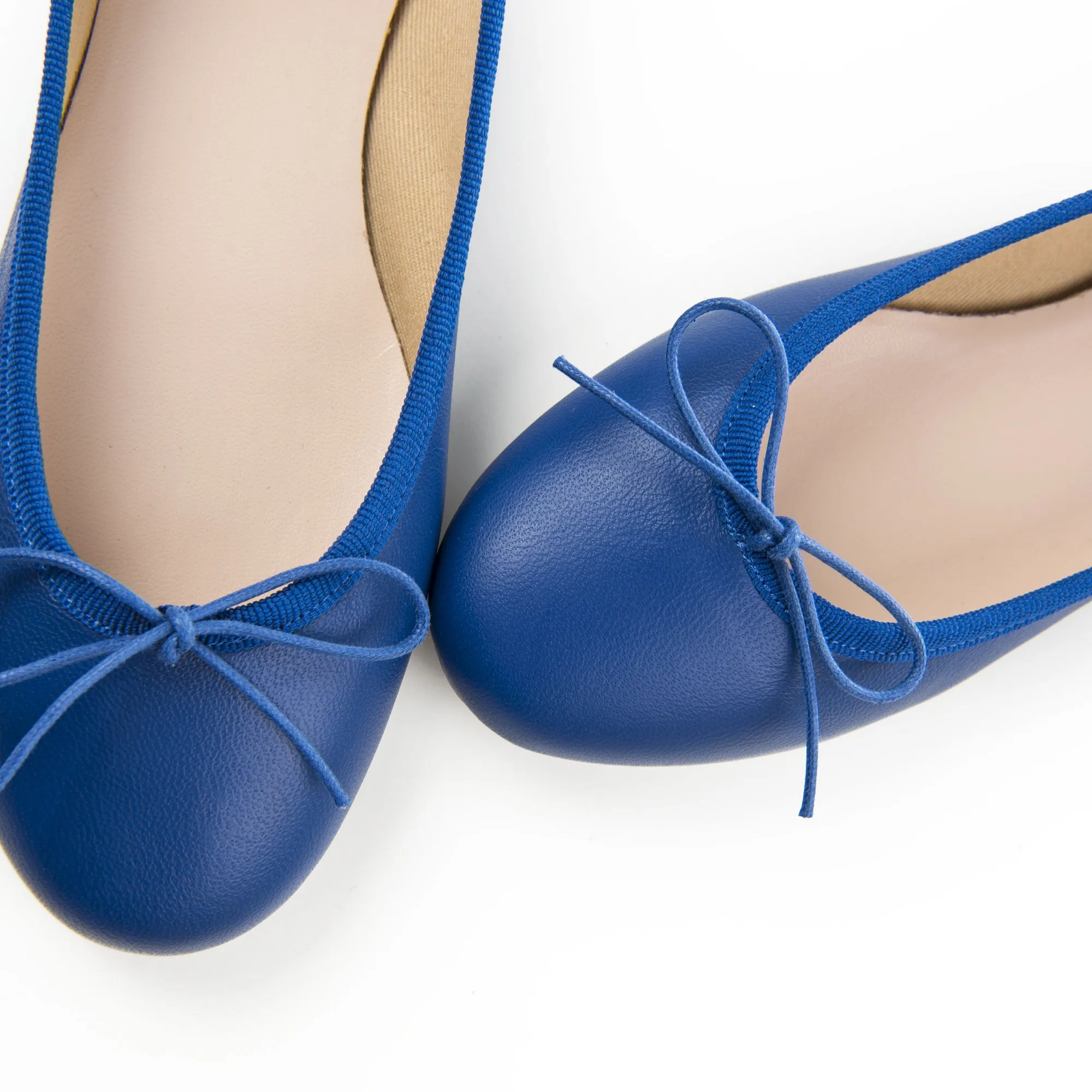Royal blue leather ballet flat