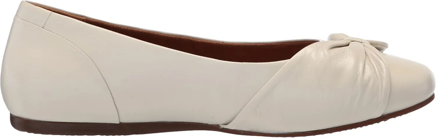 SoftWalk Women's Sofia Loafer Flat
