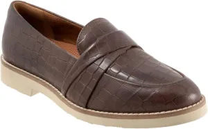 SoftWalk Women's Walsh Loafer
