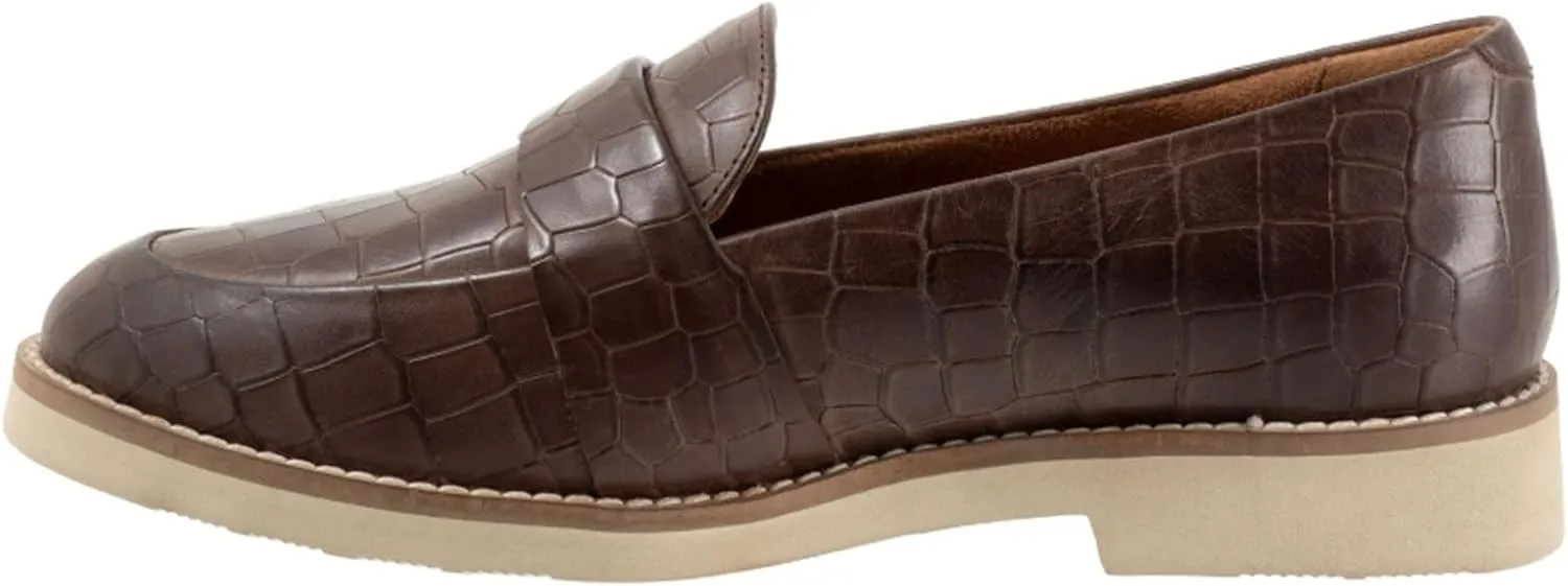SoftWalk Women's Walsh Loafer