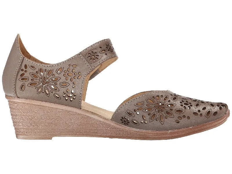 Spring Step Nougat - Women's Casual Shoe