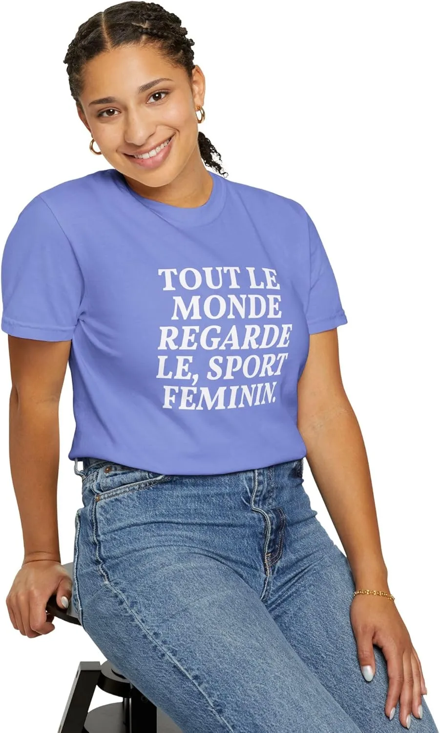 Style Donut - Everyone Watches Womens Sport French Tout le Monde regarde Sport feminin T-Shirt Tee