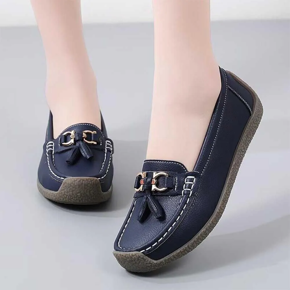 Women's Loafers Flat Metal Buckle Comfortable Lightweight Loafers Leather Slip-on Outdoor Driving Moccasion Boat Shoes for Women